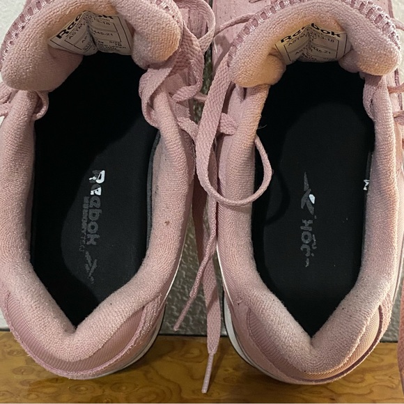 Reebok Harman Women's size 7 M Pink Suede Classic Work Shoes composite Toe - Picture 13 of 15